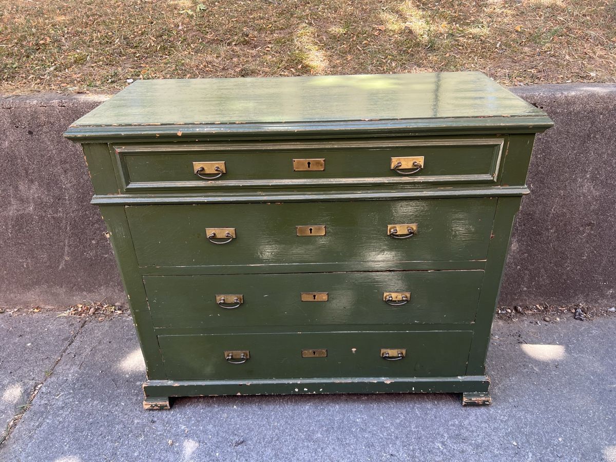 Commodes: Commode ancienne – D'occasion à Biel/Bienne par val_m5my