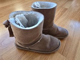 Schuhe Gr. 32