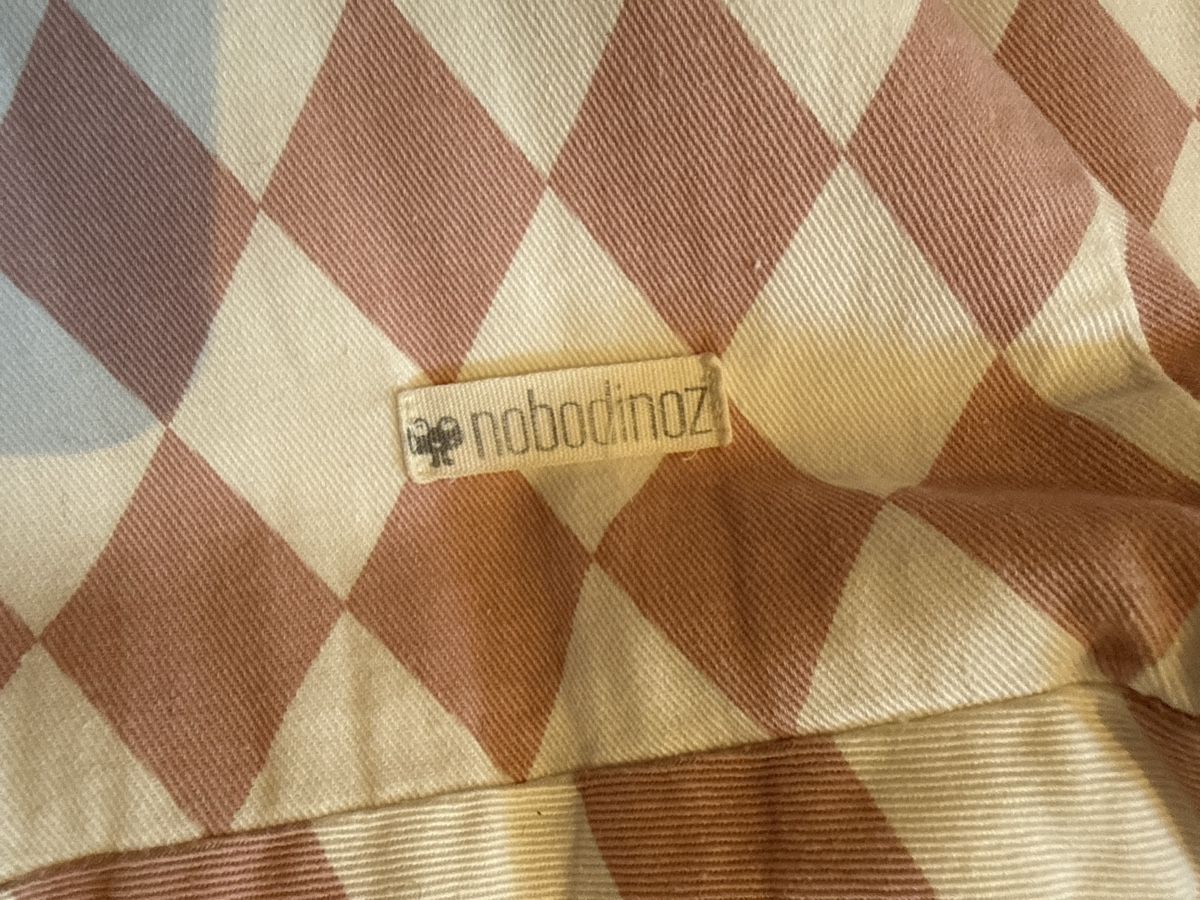Nobodinoz Cuscini: Nobodinoz, Sitzsack Kinderzimmer – Usato da St. Gallen venduto da Pepita03 5