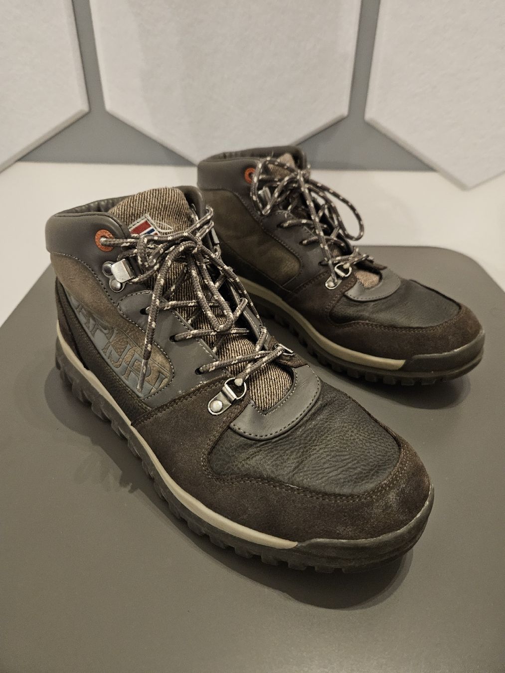 Napapijri Scarpe da uomo: Vendo scarpone Napapijri n°43 – Usato da Riazzino venduto da TicinoCarAudio