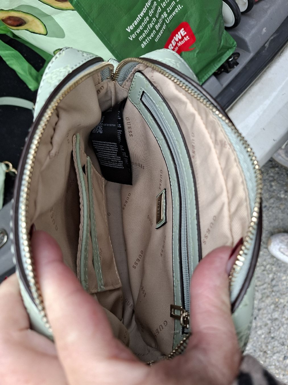 Guess Borse da donna: neue cross Body bag von guess – Nuovo (secondo la descrizione) da Meinisberg venduto da MartinaM1972 3