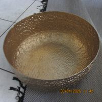 Goldene Dekoschale, Hammerschlag-Optik, NEU, ungebraucht
