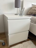 Nachttisch IKEA Malm mit zwei Schubladen weiss neuwertig