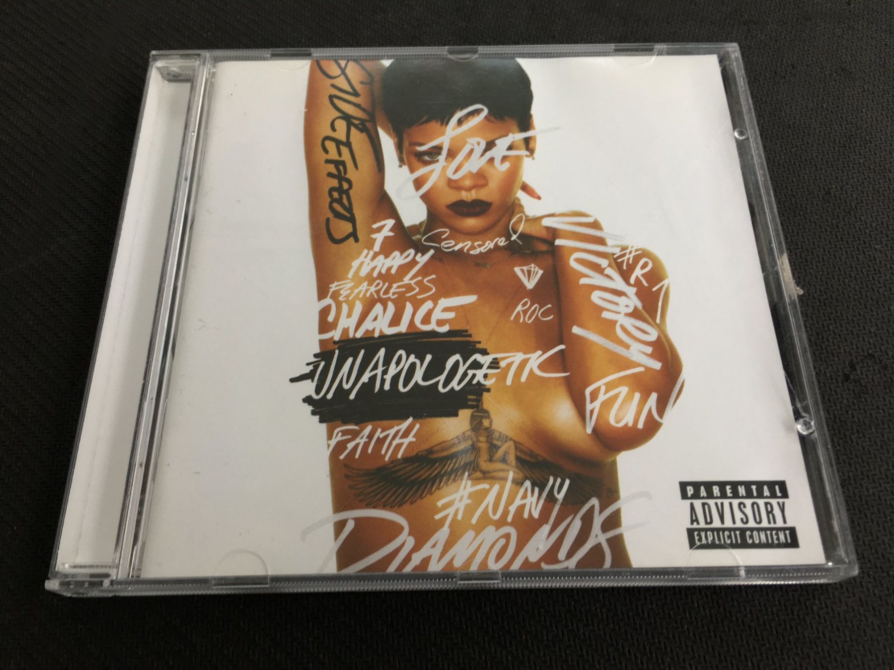 CD: Rihanna - Unapologetic -CD- – Usato da St.Gallen venduto da MedienJoe