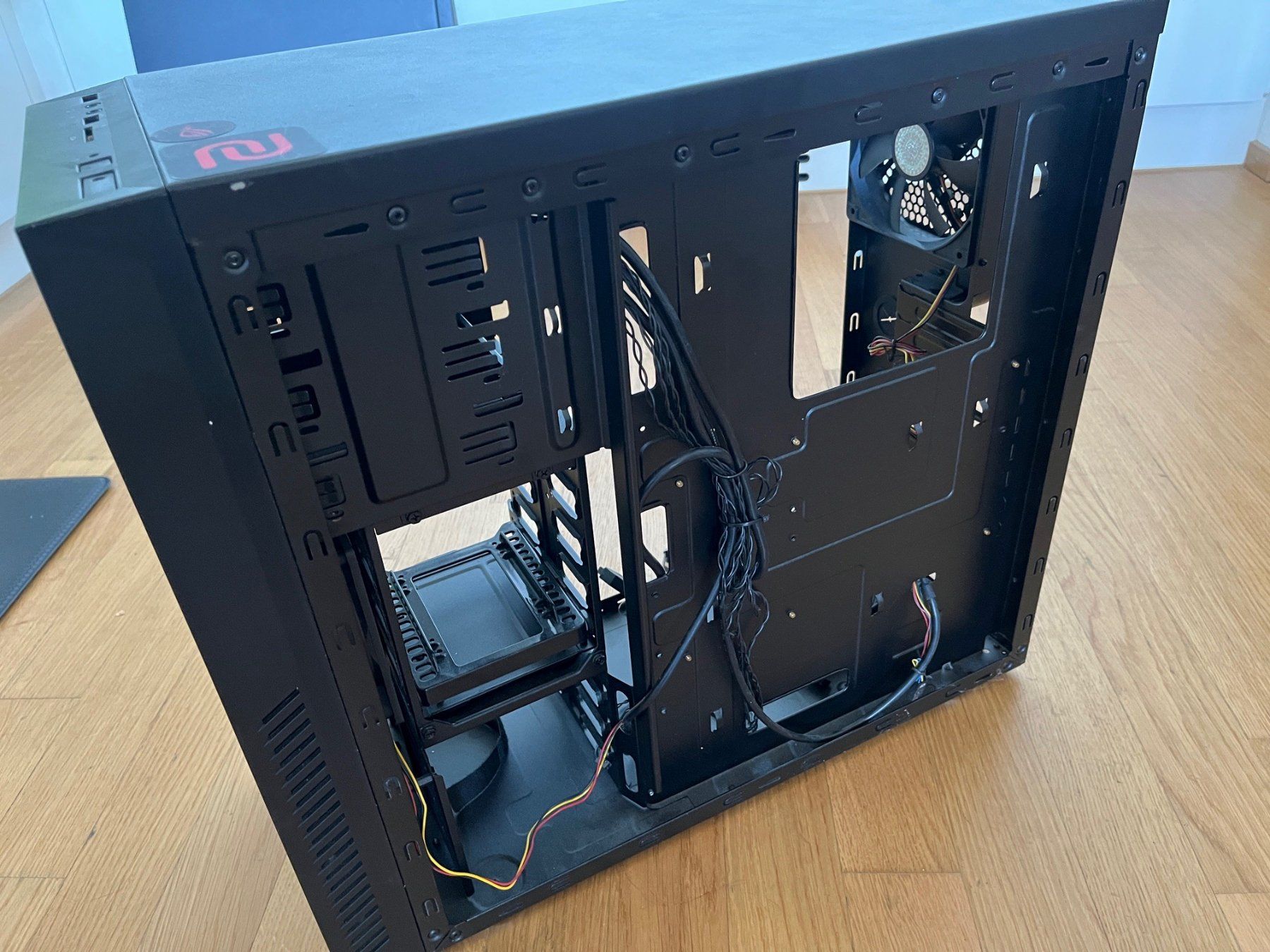 Gehäuse: Cooler Master Silencio ATX PC-Gehäuse – Gebraucht aus Zürich von mau_f82v 3