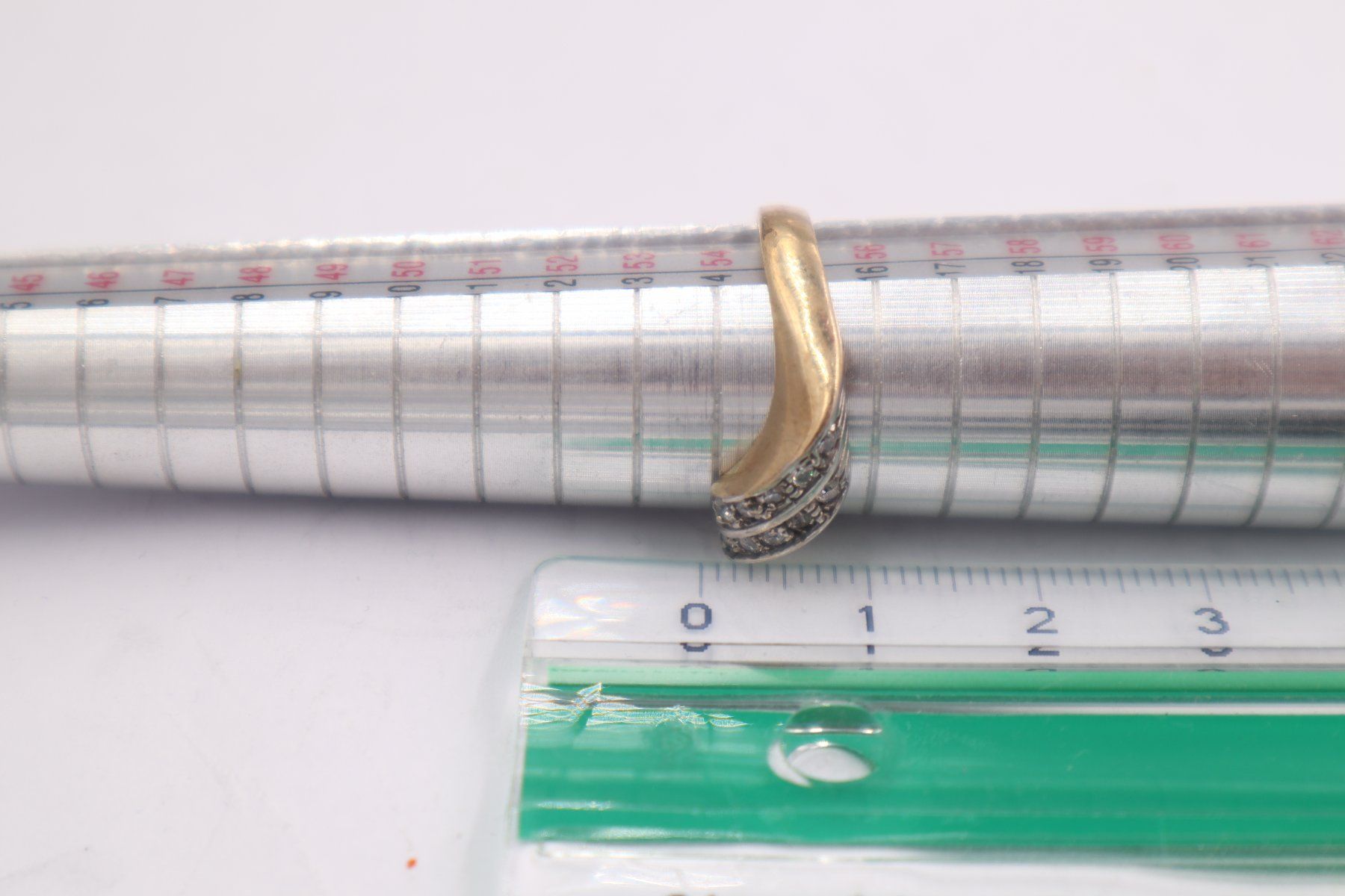 Anelli: Gold Ring Damen, 375 Gelbgold – Usato da Baden venduto da TellsKuchenhaus 7