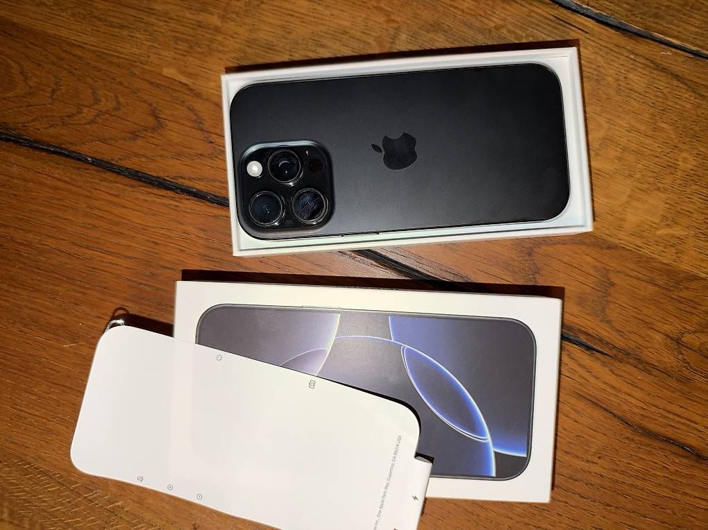 Portables: iPhone 16Pro 256GB – D'occasion à Yverdon-les-Bains par car_9d5f 1