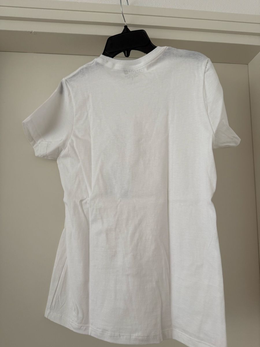 T-shirt: T-shirt Bubu – Nuovo (secondo la descrizione) da Viganello venduto da mit_hd8q 1