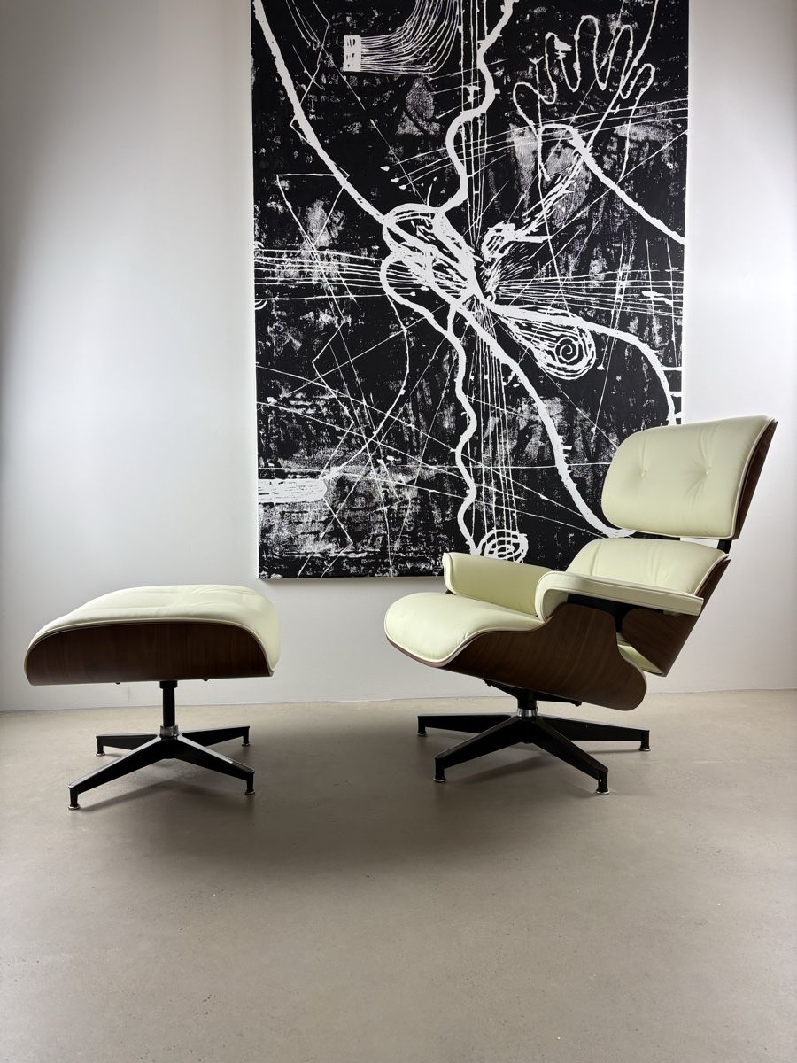 Poltrone: Lounge Chair mit Ottoman Echtleder Ivory – Nuovo (secondo la descrizione) da Münchenstein venduto da AndreHaus 7