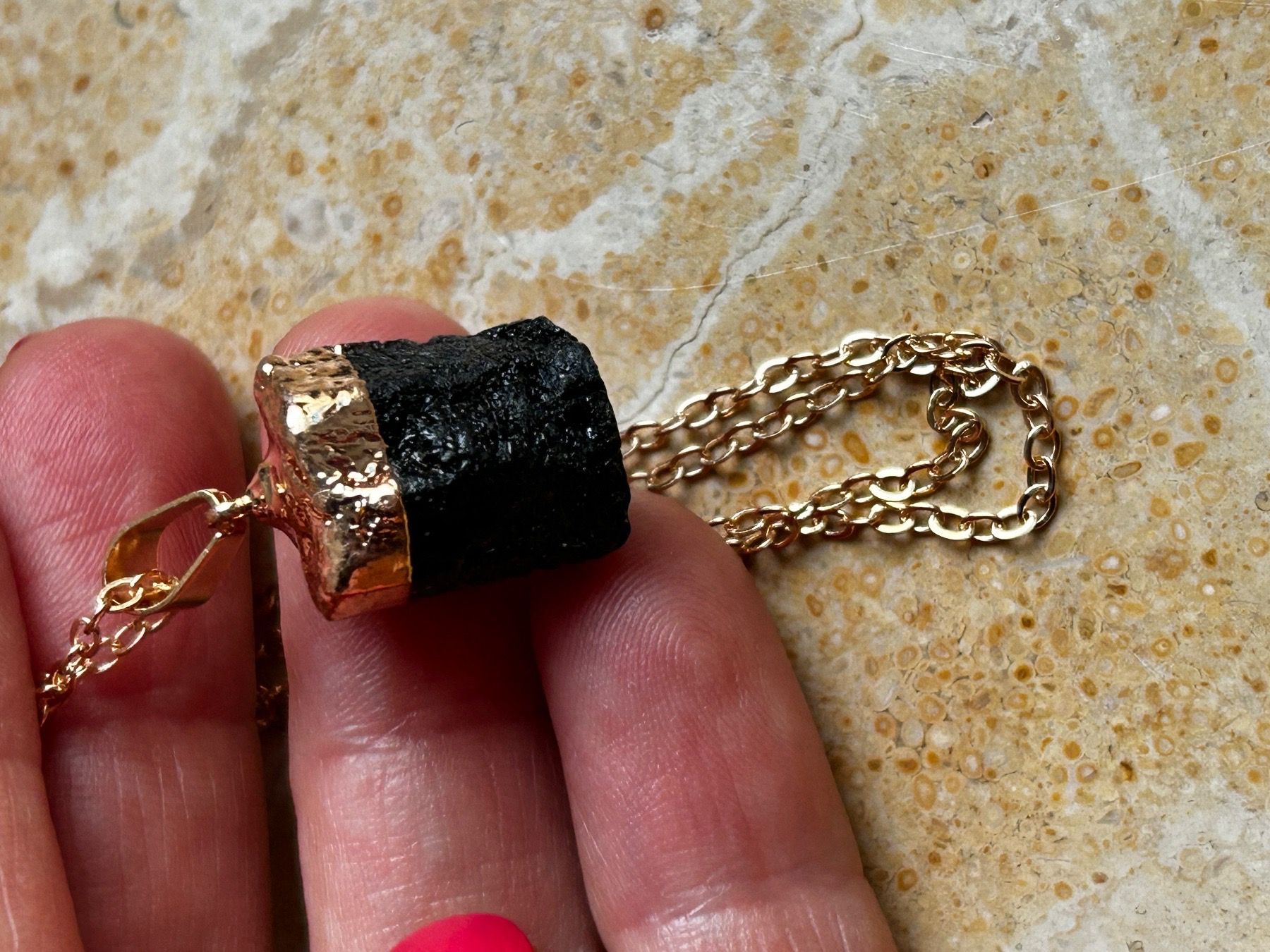 Ciondoli: Anhänger Black Stone goldenprotection – Usato da Dittingen venduto da Bijoubelle 1