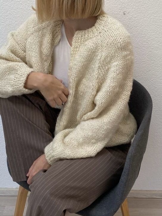 Maglioni & Felpe: Handgestrickte Cardigan – Nuovo e nell'imballaggio originale da Aeschi b. Spiez venduto da dar_sjp8 2