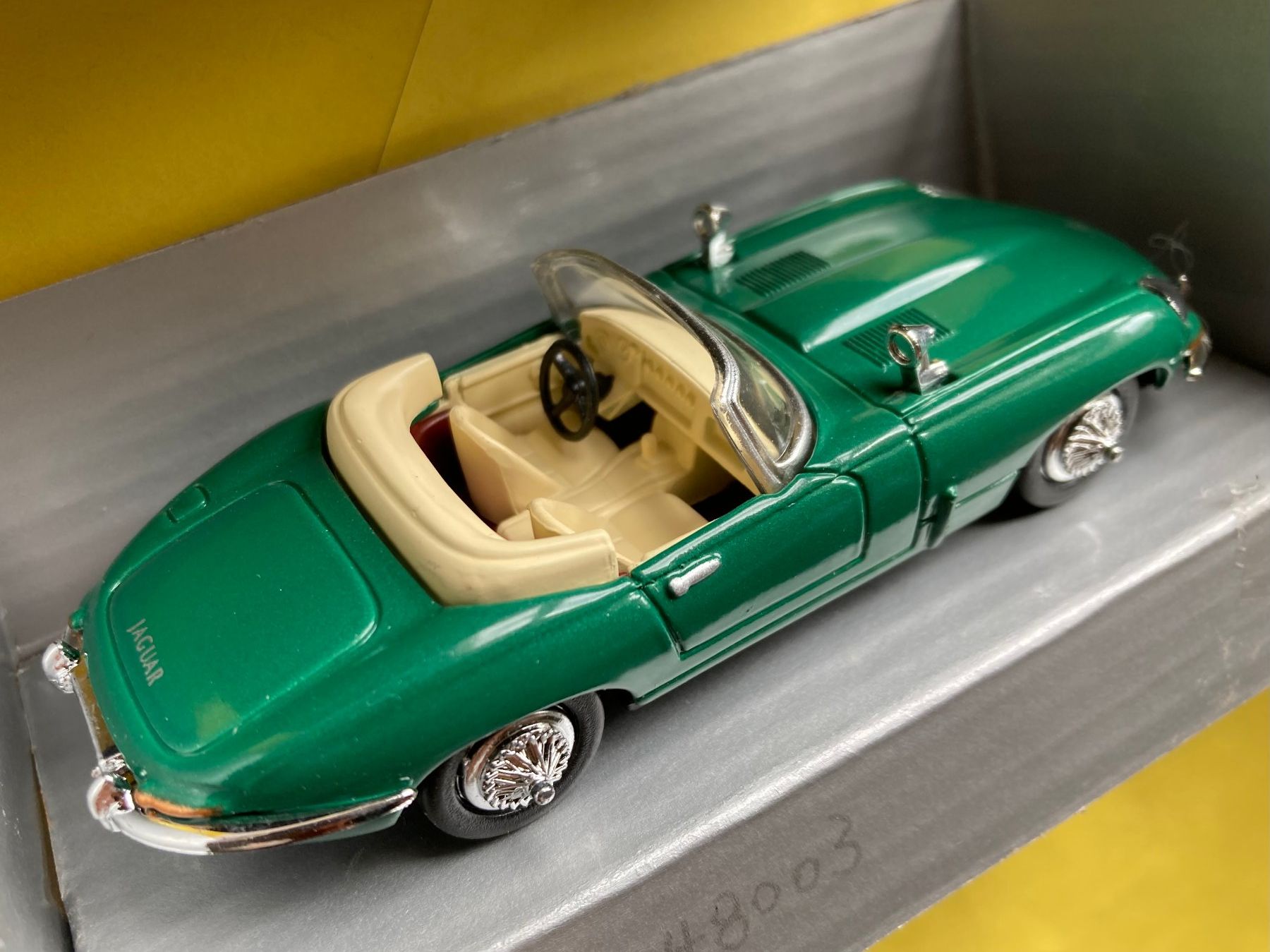 Modellini d'auto: 6 City Cruiser , 2 Cast , 1 Matchbox – Nuovo (secondo la descrizione) da Grabs venduto da paggi01 8