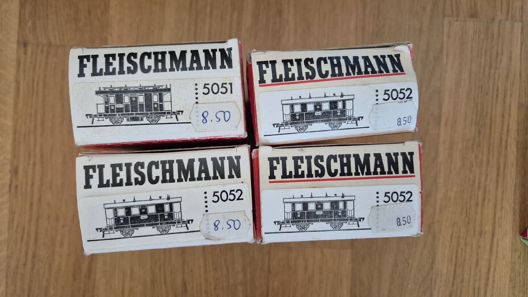 Fleischmann Modellini di ferrovie: Modelleisenbahn Waggon 4x – Nuovo (secondo la descrizione) da Benglen venduto da Janine_25 6