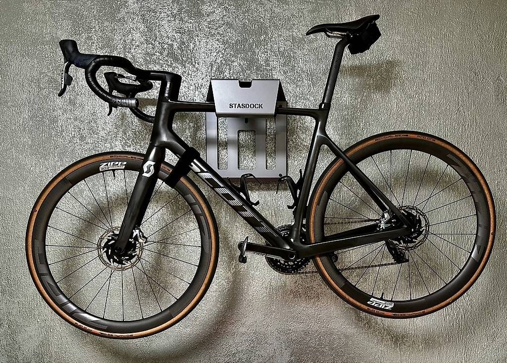 Scott Vélos: Scott Addict RC Ultimate taille 58 – D'occasion à Les Avants par Matt90 1