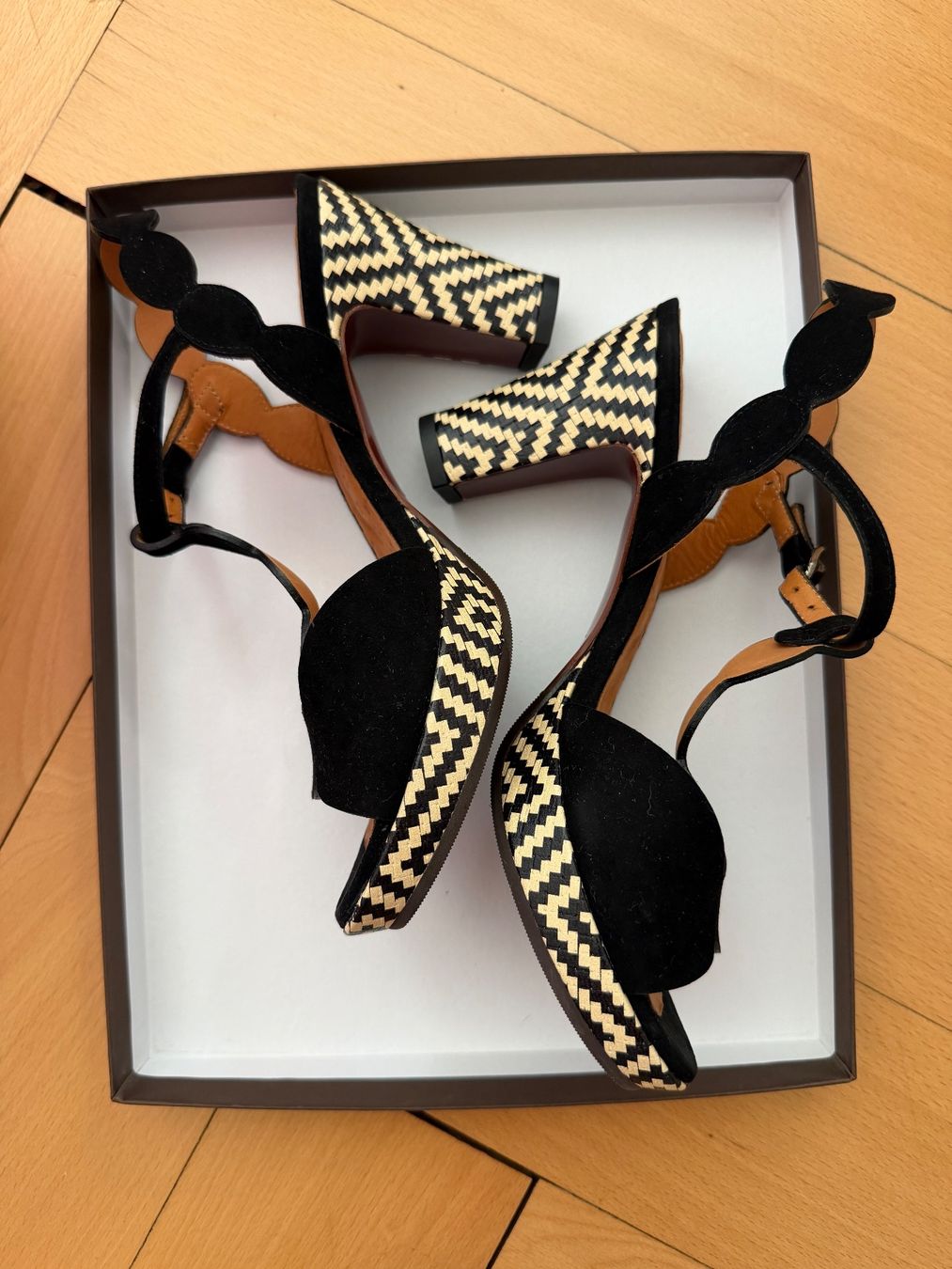 Chie Mihara Damenschuhe: Sandalen Elden von Chie Mihara 37 – Neu (gemäss Beschreibung) aus Bern von Kitttykat 2
