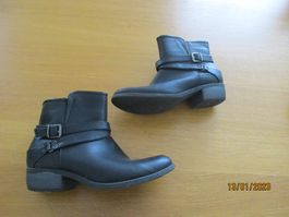Stiefeletten Grösse 40 schwarz