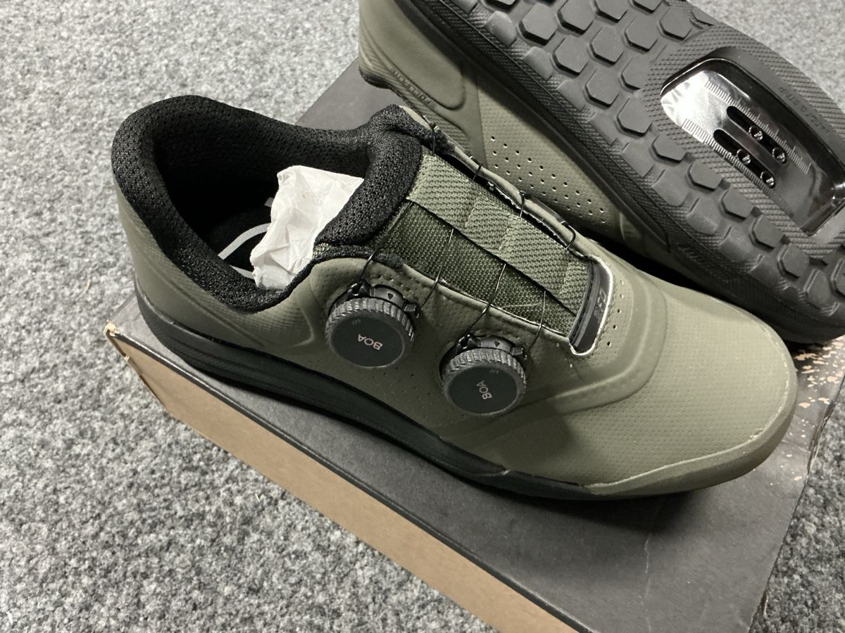 Specialized Herrenschuhe: Specialized 2FO cliplite taille 39 – Neu und originalverpackt aus Borex von b-cycle 2