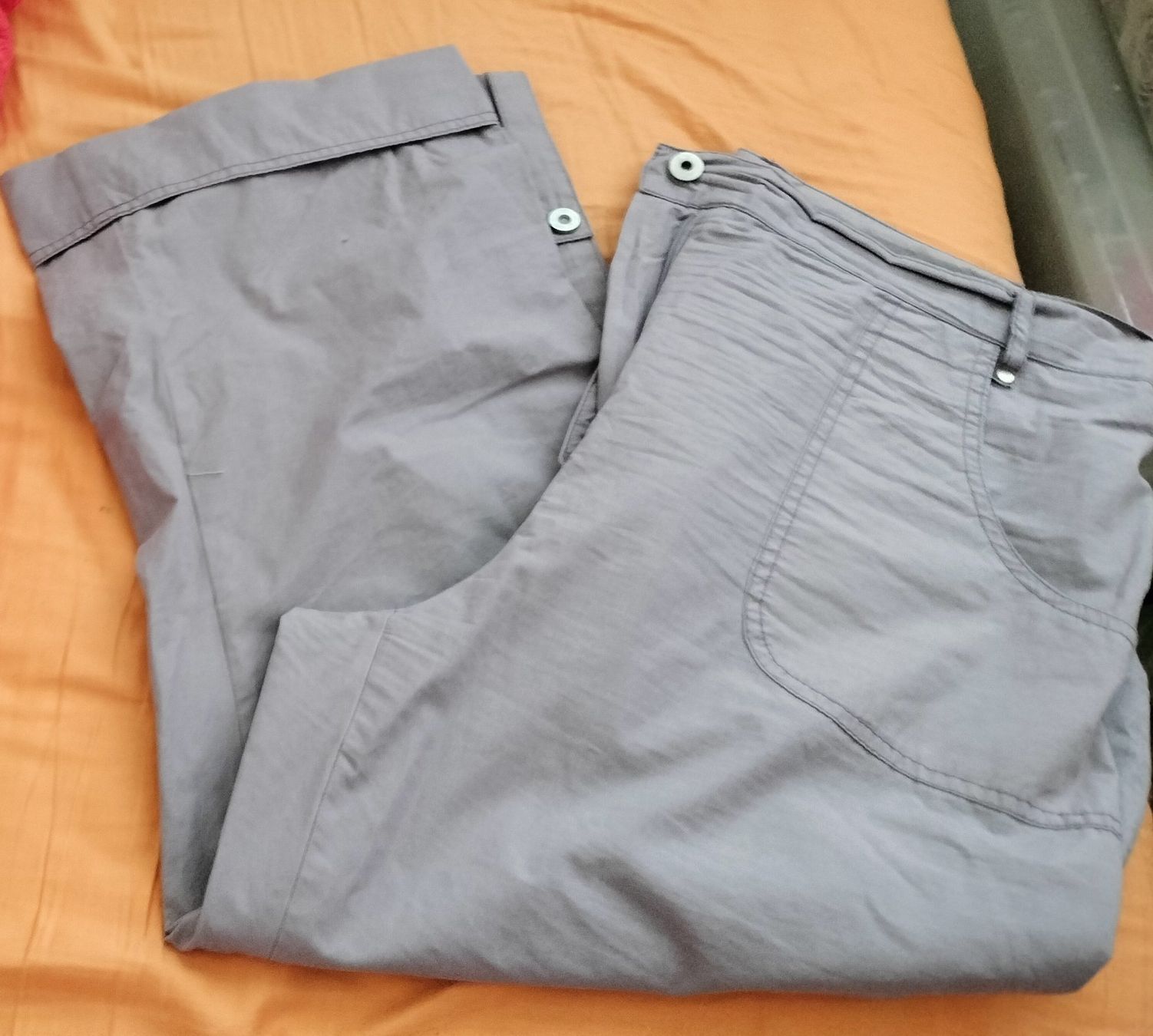 Pantalons: Sommer Hose. Gr. 48 – D'occasion à Heimberg par Rockenrol
