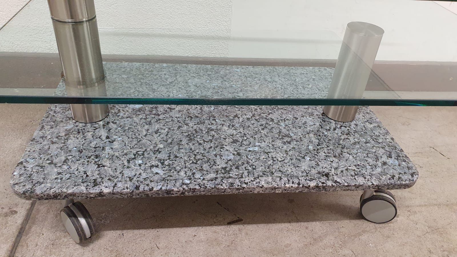 Meubles TV: TV MÖBEL GLAS AUF ROLLEN – D'occasion à Dietikon par brocki-eyra 8