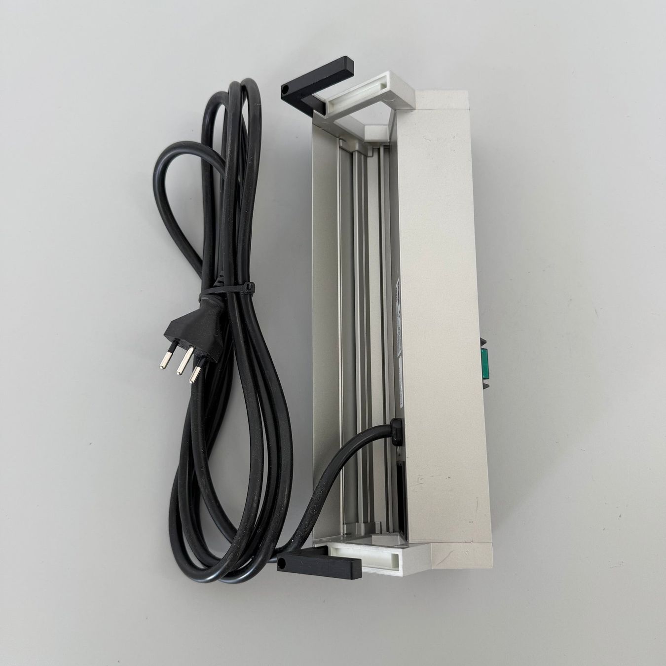 Alimentazione elettrica: Bachmann Desk 2 Mehrfachstecker – Usato da Schönenwerd venduto da mcofficeshop 3