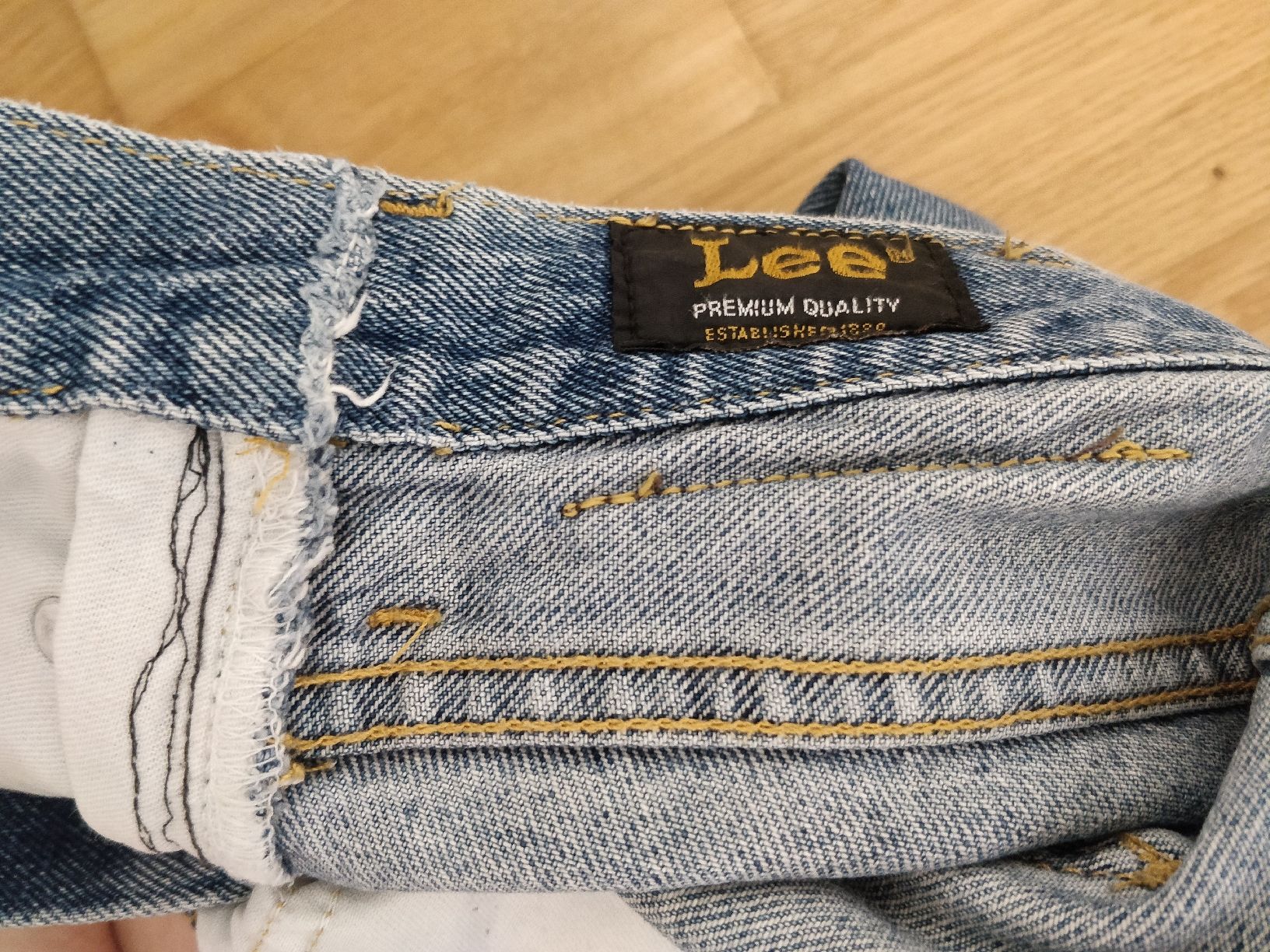 Lee Jeans: Vintage Lee Jeans – Gebraucht aus Chur von Eona4 4