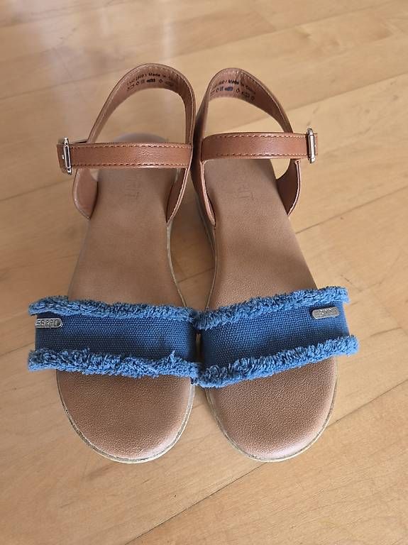 Esprit Scarpe per ragazze: Schicke Sandalen, Esprit, Gr.31 – Usato da Russikon venduto da i_laura 1