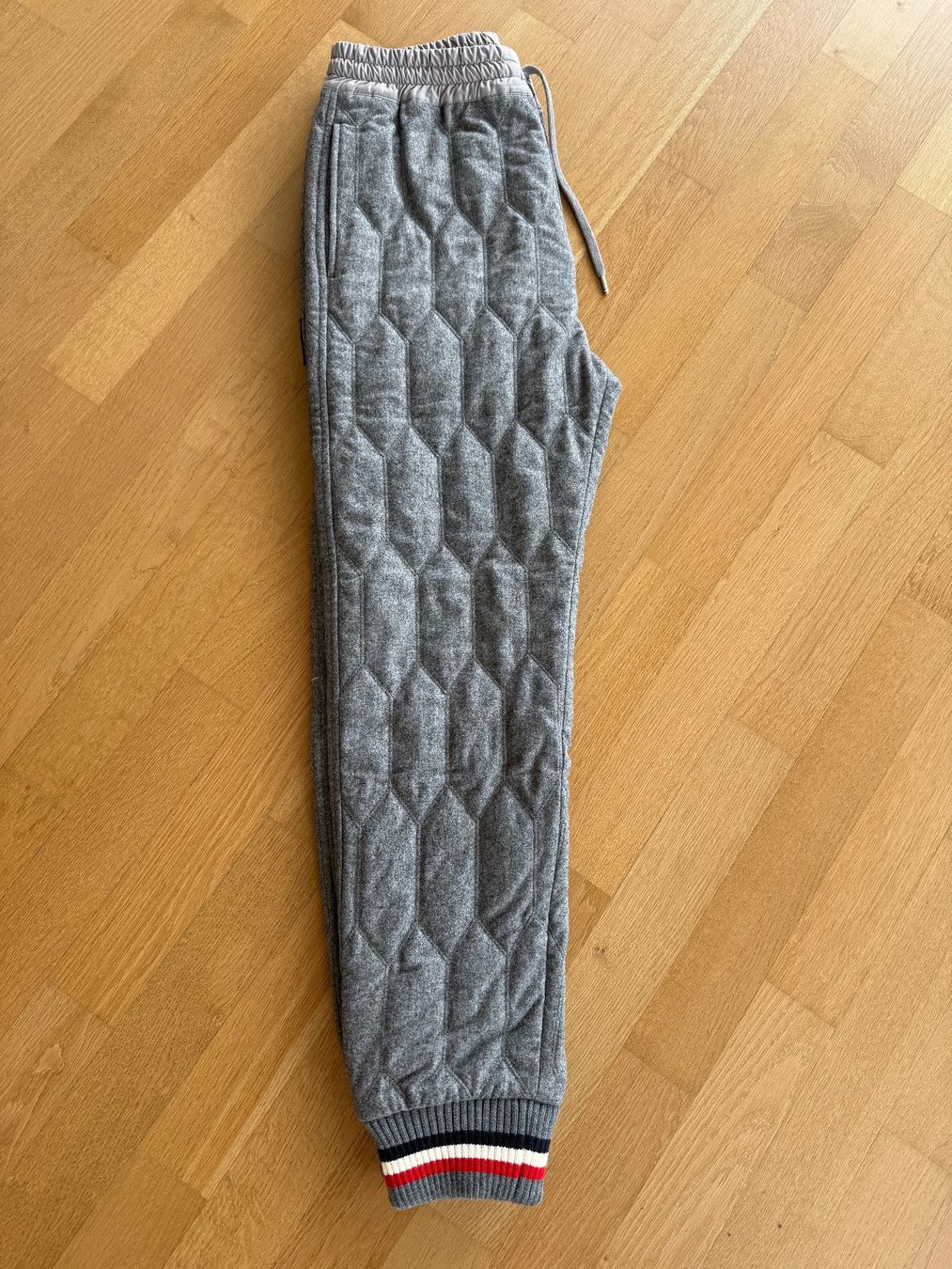 Moncler Pantaloni: Moncler Hose – Usato da Rorschach venduto da 5TORO5 5