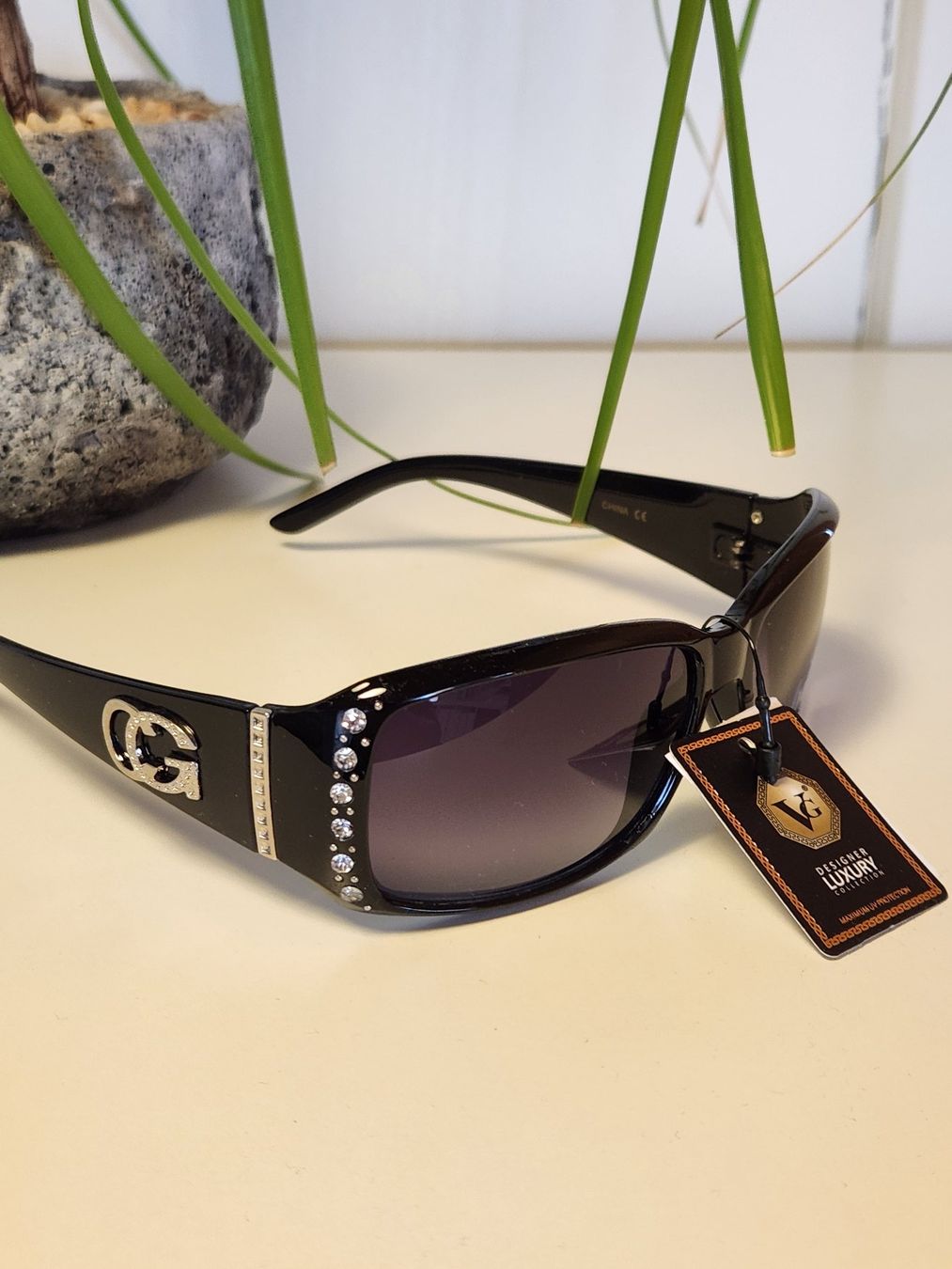 Lunettes & Verres: Sonnenbrille CG – Neuf avec emballage d'origine à Münchwilen TG par levendeur