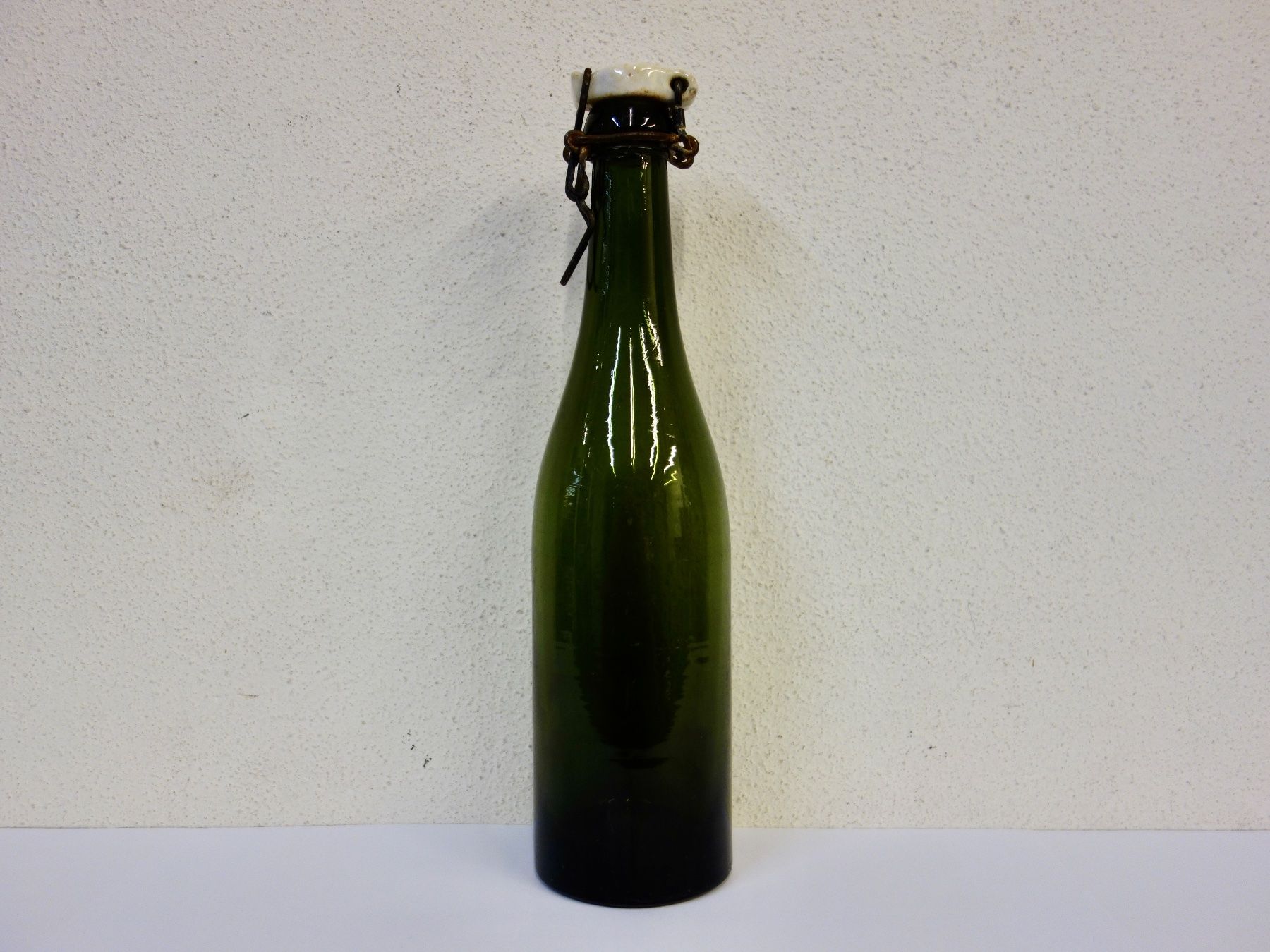 Gläser, Krüge & Flaschen: kleine alte Flasche SCHWEIZER GETRÄNKE A.G. MÄNNEDORF – Gebraucht aus Kerzers von Flaschenposten 1