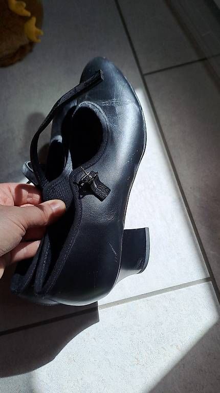 Scarpe da donna: Tanzschuhe gebraucht - guter Zustand – Usato da Wasen im Emmental venduto da Cardmaster-Snowwhite 1