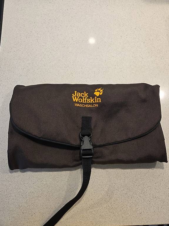 Jack Wolfskin Custodie per cosmetici: Jack Wolfskin Waschsalon – Usato da Malters venduto da marmot85