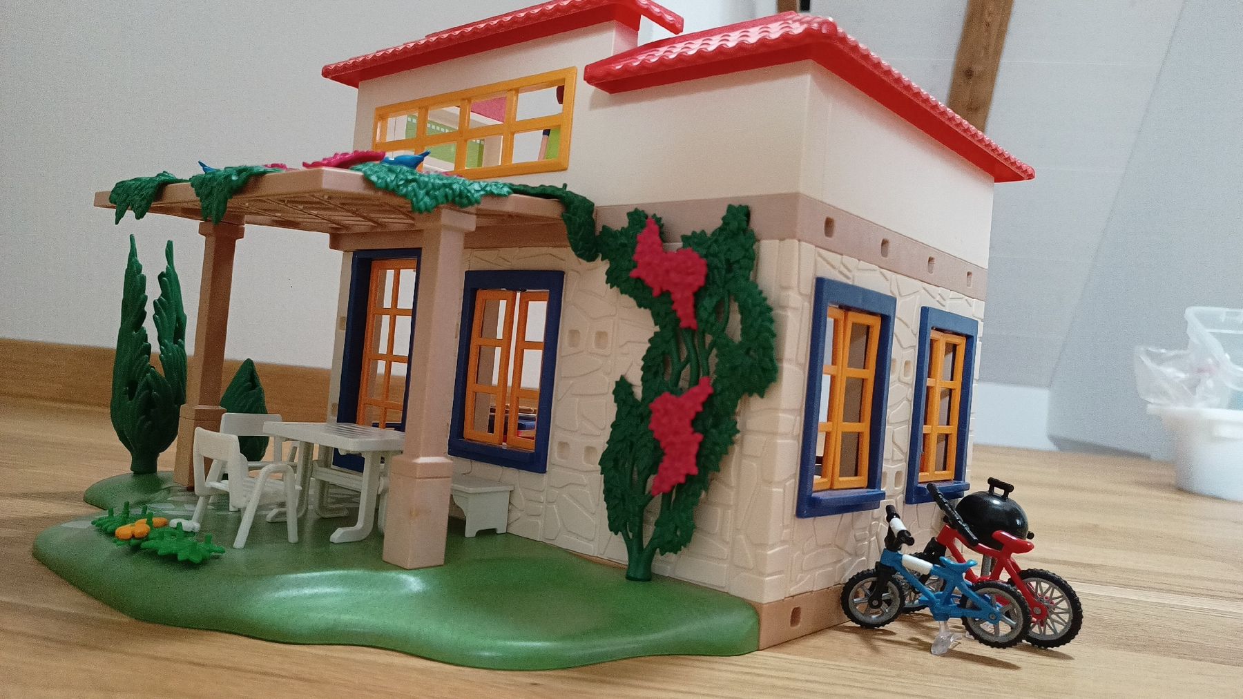 Playmobil Giocattoli: Playmobil Ferienhaus – Usato da Weinfelden venduto da andytheiler