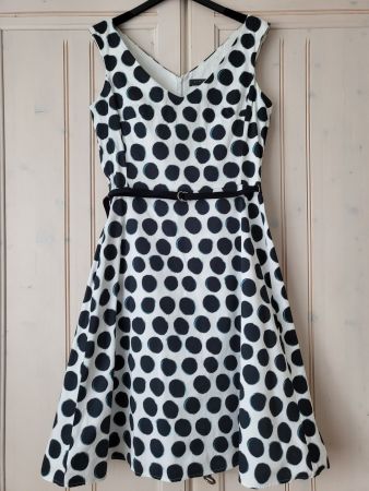 Rockabilly Kleid (polka dot) in Gr. 34-36