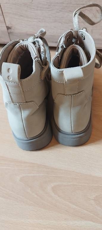 Scarpe da donna: Stivaletto r – Usato da Cresciano venduto da xga_j8p2 1