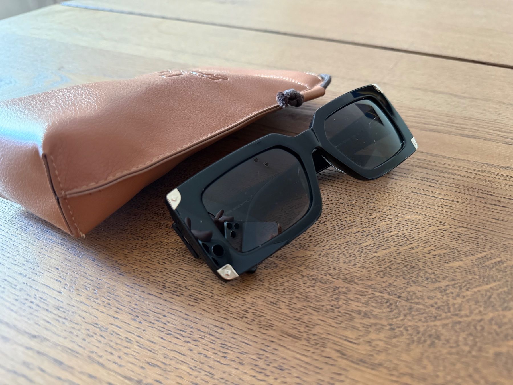 Mcm Cover & Protezioni schermo: MCM Sonnenbrille – Nuovo (secondo la descrizione) da Zürich venduto da han_pz5r