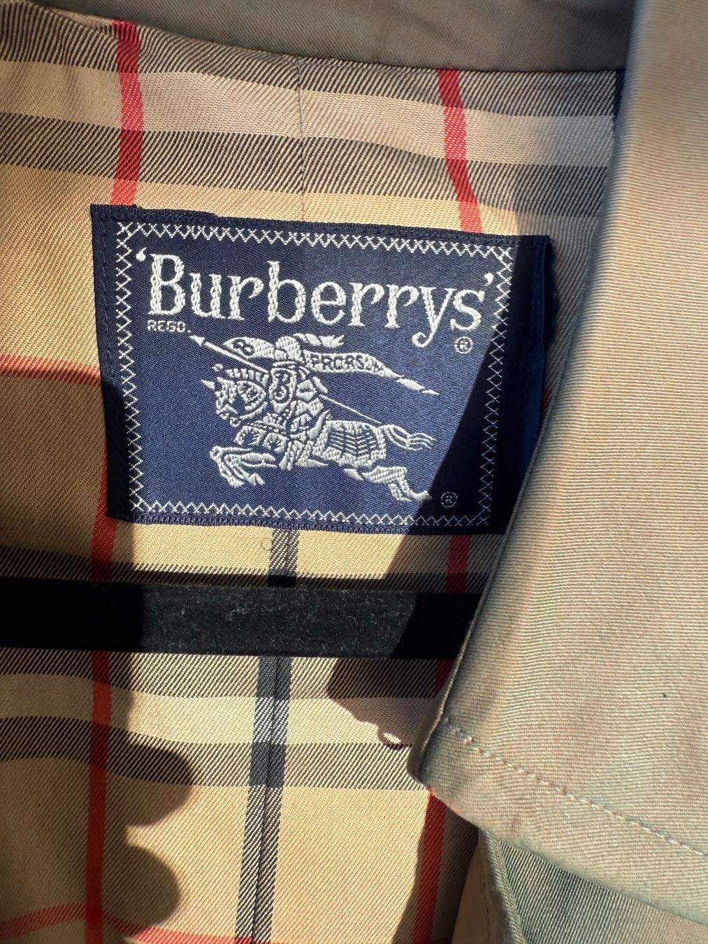 Burberry Cappotti: Burberrys Vintage Trenchcoat Original Nova Check – Usato da Oberengstringen venduto da kor_h2sn 4