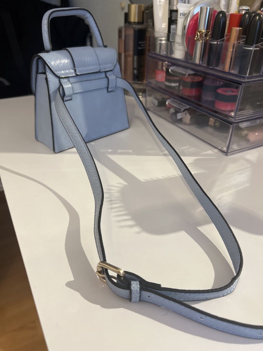 Zara Borse da donna: Gürtelbauch Tasche – Usato da Oberengstringen venduto da pri_c8jk 2