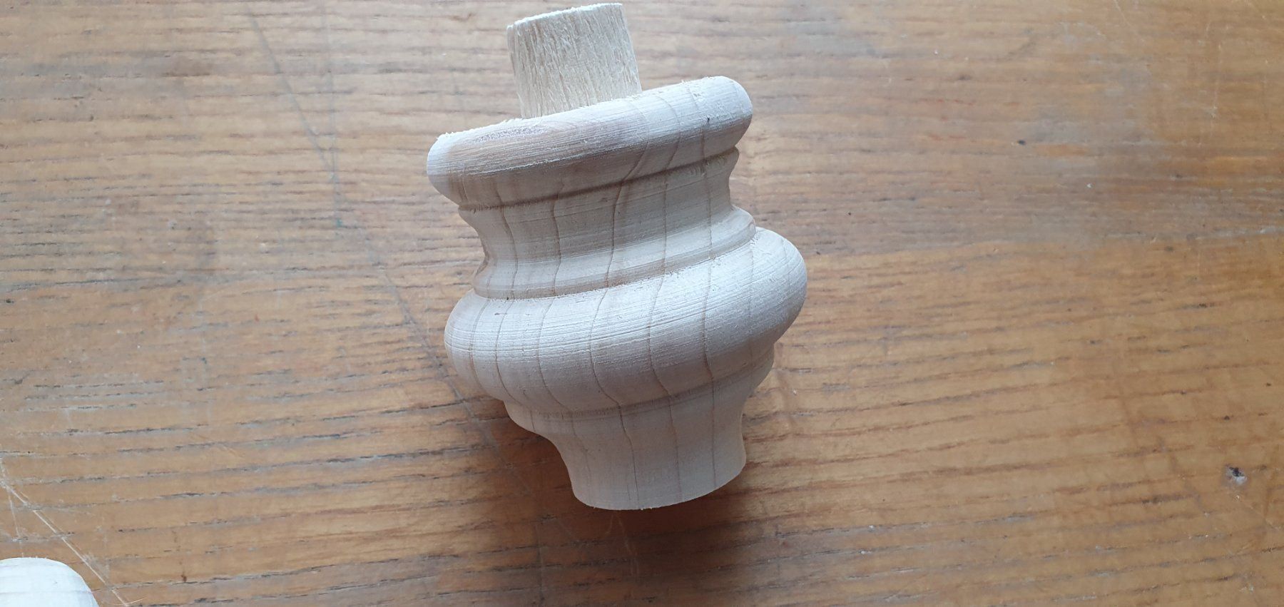Articles en bois: 4 Kugelfüsse – D'occasion à Flawil par Naphtali 3