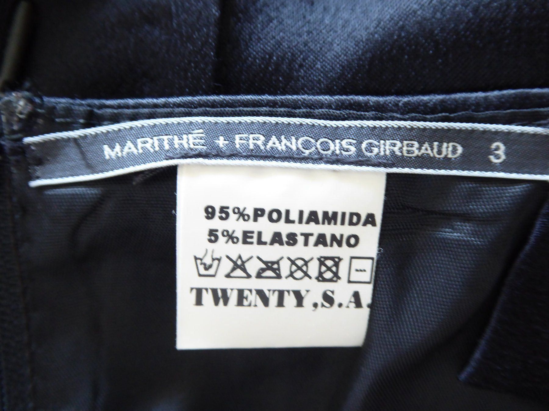 Girbaud Kleider: MARITHÉ & FRANÇOIS GIRBAUD : Robe en satin noir S-M – Neu (gemäss Beschreibung) aus Petit-Lancy von lilycerise 4