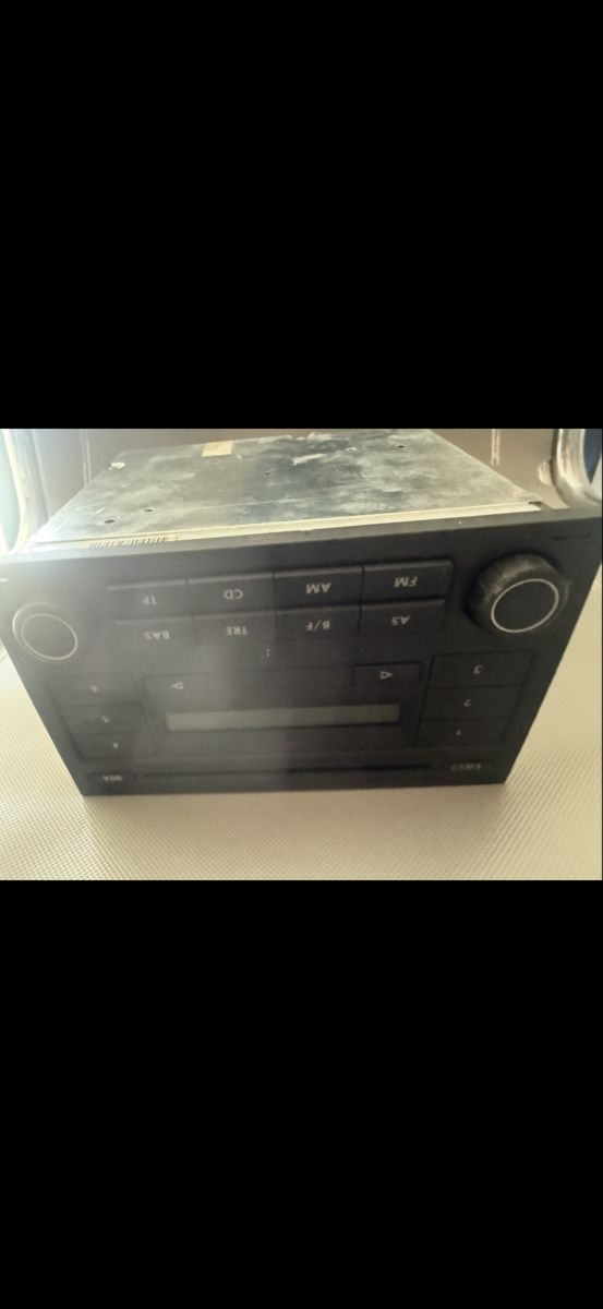 Blaupunkt Radio: Volkswagen Autoradio RCD 200 – Usato da Embrach venduto da Tom1717 1