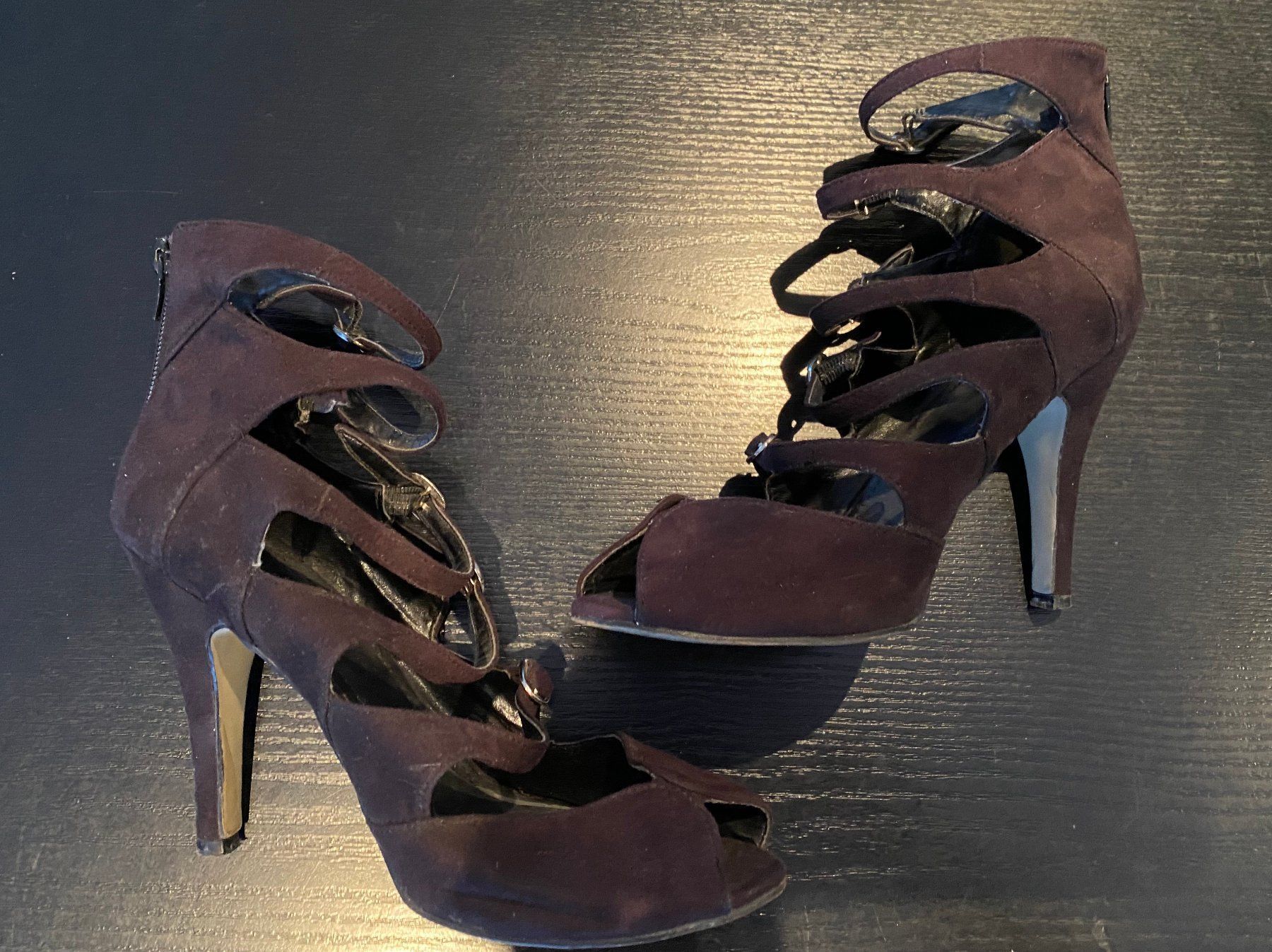 Cube Scarpe da donna: Schuhe Pumps high heels schwarz Schnallen Emo Goth 39 CUBE – Usato da Oftringen venduto da corwec 7