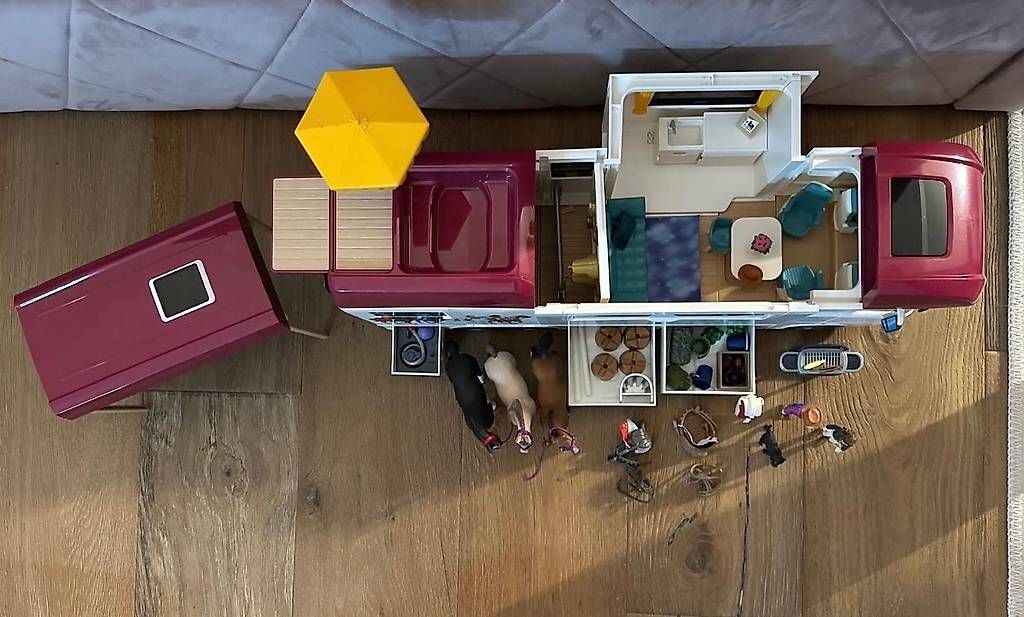 Jouets: Schleich Pferde Transporter – D'occasion à Stein am Rhein par kuh_5g2h 2