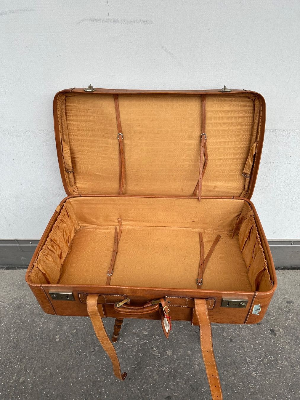 Valigie: Vintage Alter Leder Koffer – Usato da Aarburg venduto da Yula24 4