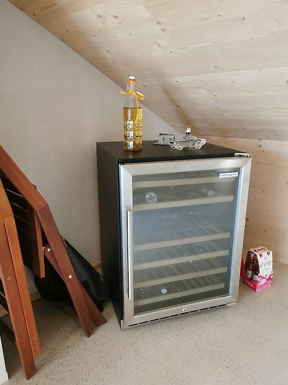 Frigoriferi: Getränke- / Weinkühlschrank – Usato da Oberburg venduto da Noberli