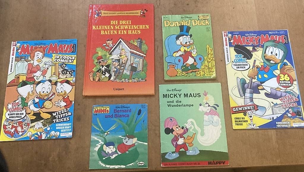 BD: Walt Disney - "Comics" – D'occasion à Riehen par Albi2010