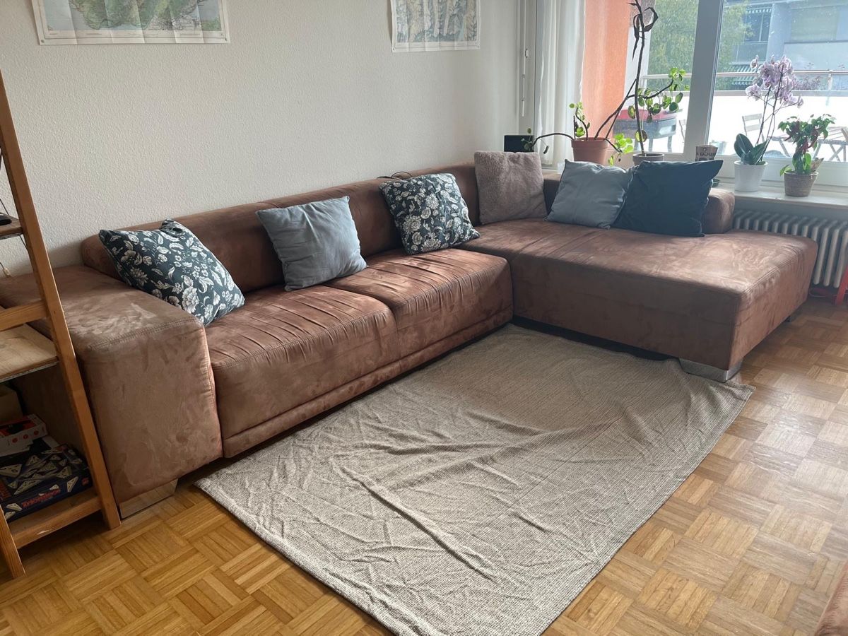 Divani: Ecksofa Braun mit Hocker – Usato da Bern venduto da jer_8w9t