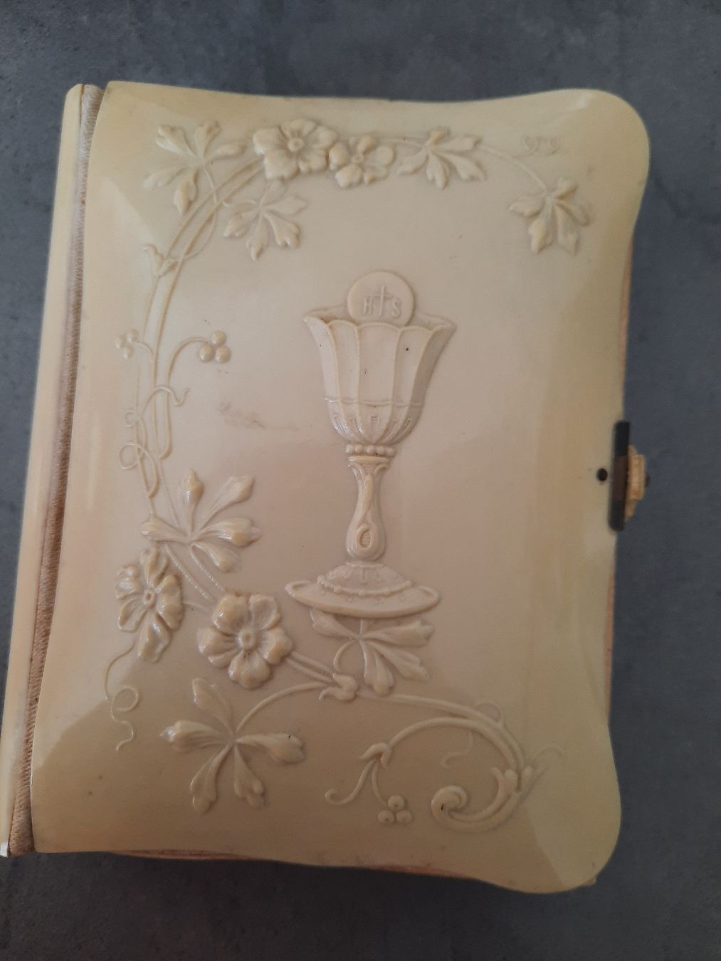 Libri: MISSEL religieux. VERS 1890-1900 – Usato da Le Locle venduto da marylise01