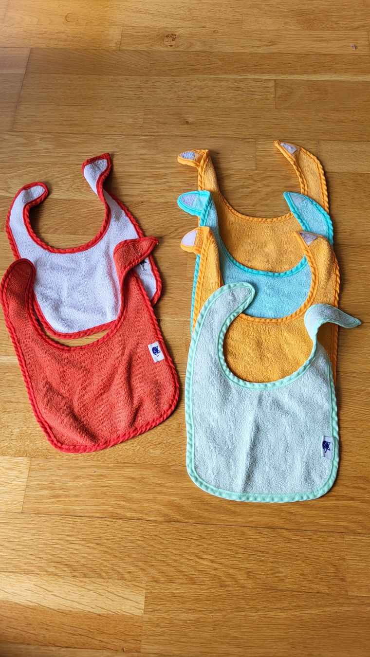 Pasti del neonato: Lätzchen Baby – Usato da Ennetbaden venduto da Vicky12