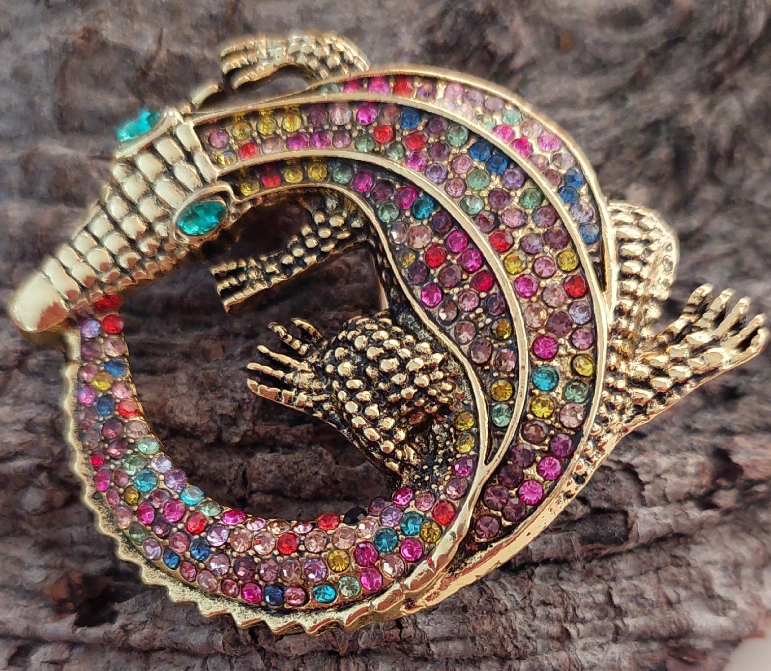 Spille & Fermagli: Farbige Brosche Krokodil / Echse goldfarbig mit Strass – Nuovo (secondo la descrizione) da Oberwil BL venduto da Kukkaniitty 6