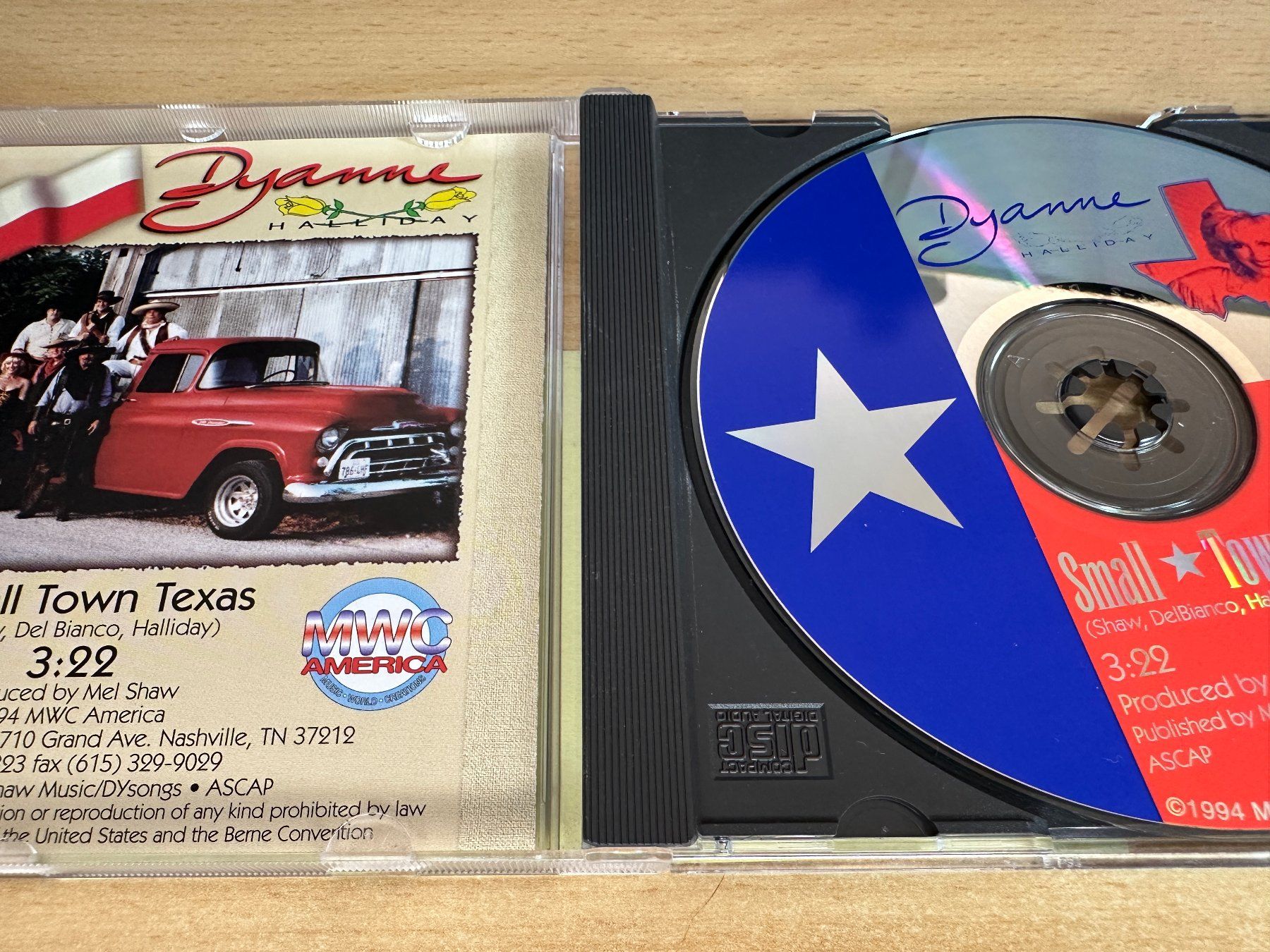 CD: Dyanne Halliday – Small Town Texas - Single CD – Usato da Rikon im Tösstal venduto da Alpenmutz 2